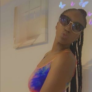 Meet your Posher, Latasha